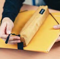 oxybag Stiftepenal mit Gummiband VERDE mustard